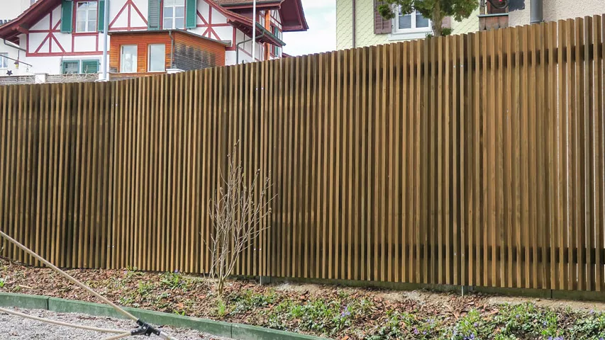 6.0-Haus-und-Garten-Sichtschutzzaun.JPG