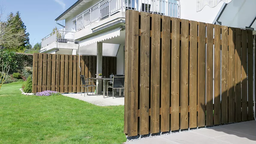 6.1-Haus-und-Garten-Sichtschutzzaun.JPG