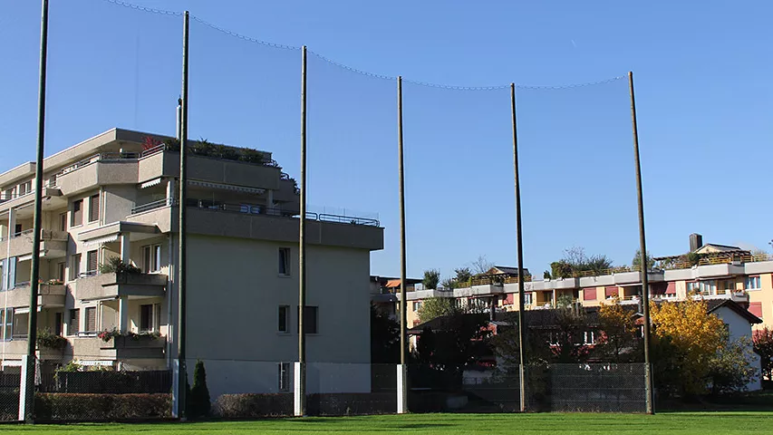 Sport-und-Freizeit-Kunststoffnetz-Ballfang-14m.jpg