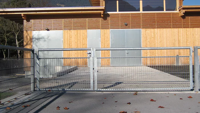 Tore-Haus-und-Garten-Doppeltor-Fllung-mit-Doppelstabmatten.jpg